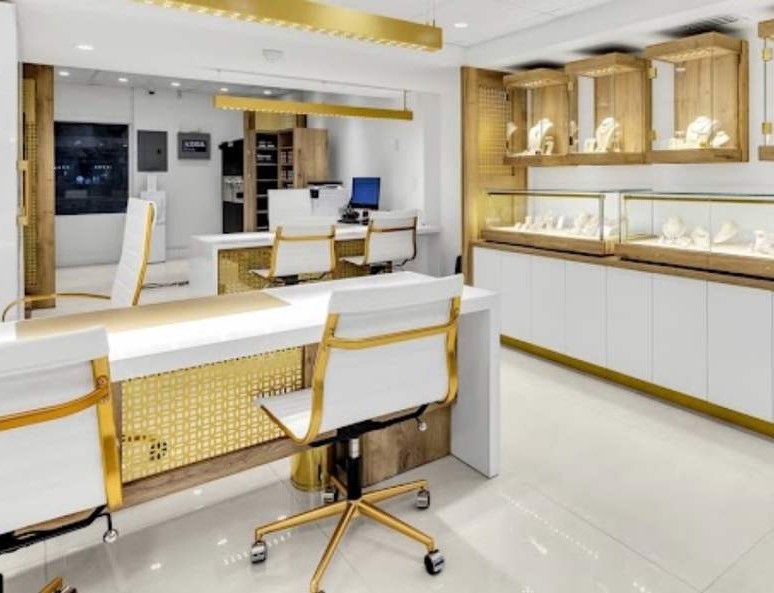 18k Miami showroom
