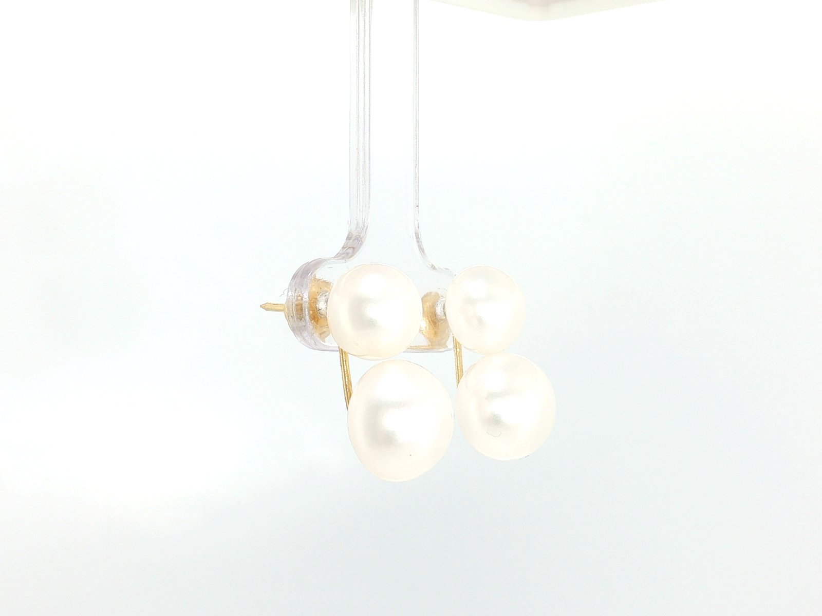 Aretes en Oro blanco 18k con Pearl — Aretes — Oro blanco 18k